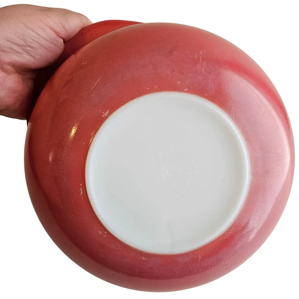 Vintage Pyrex 024 Casserole Bowl 2 Qt Coral Pink Red Milk Glass 8.25 USA‎ FLAWS